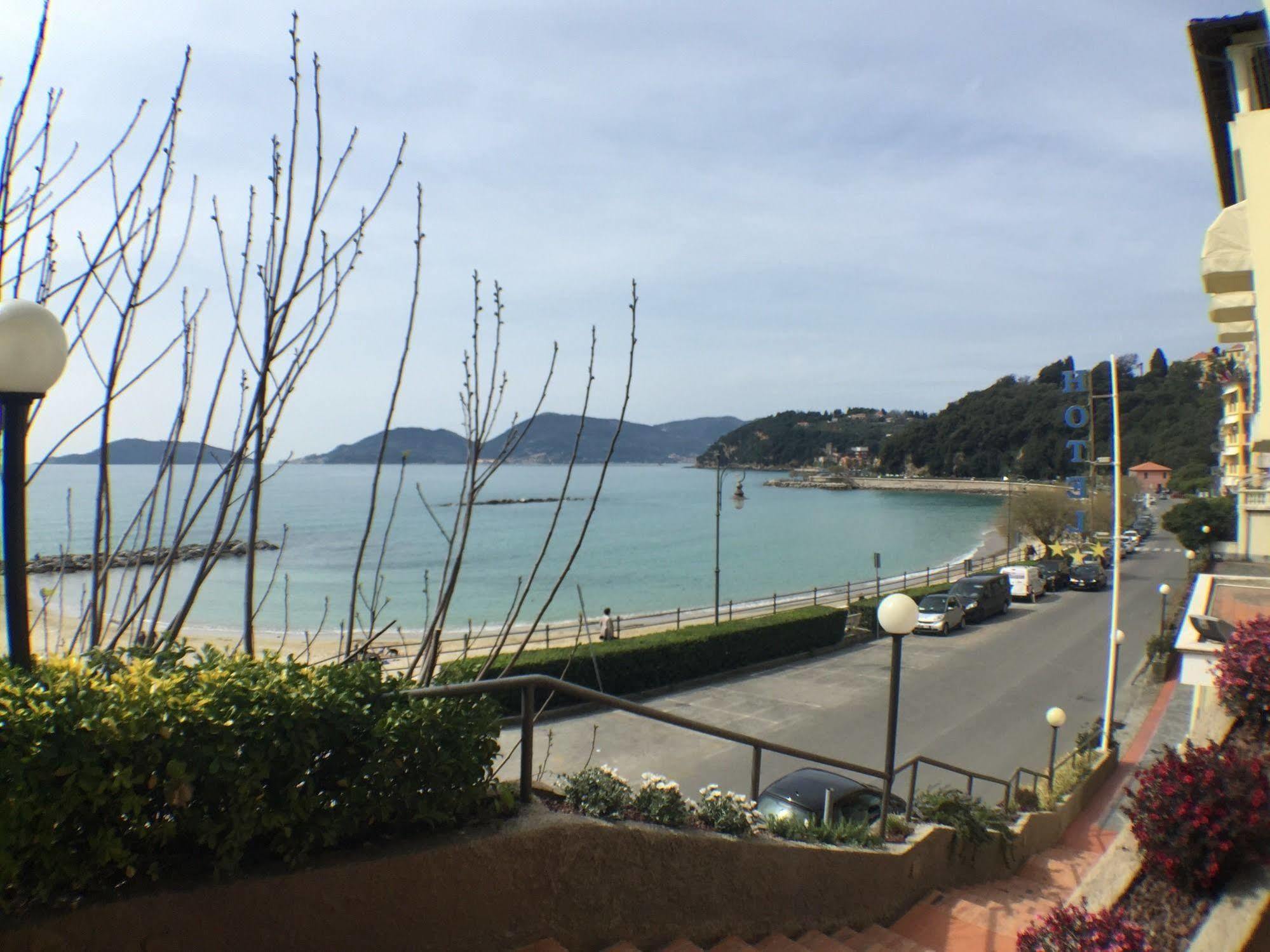 Hotel Venere Azzurra Lerici Exterior foto