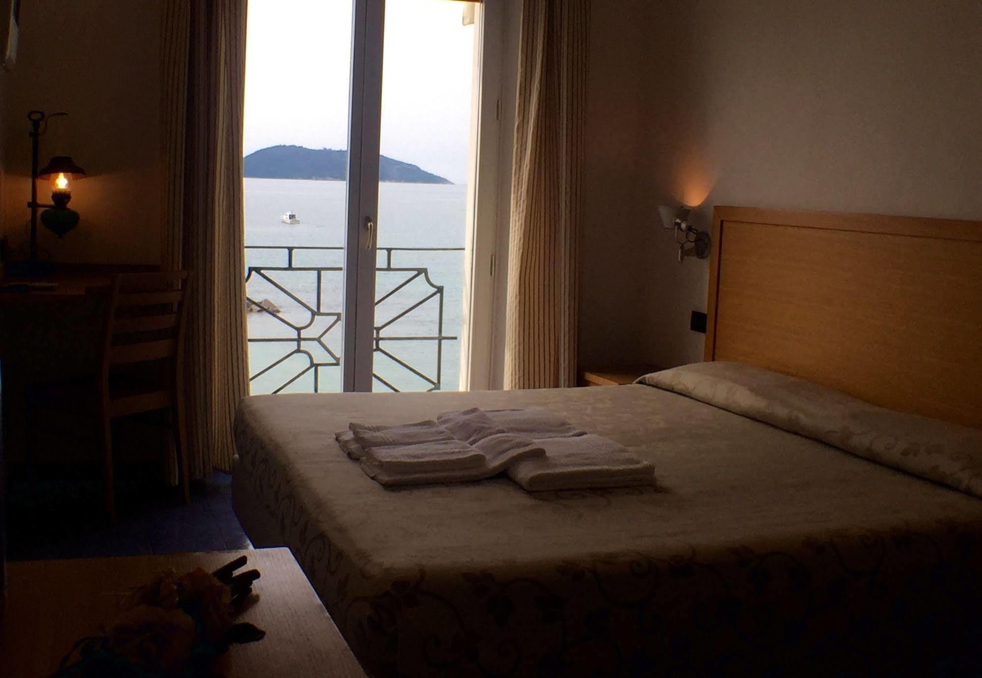 Hotel Venere Azzurra Lerici Exterior foto